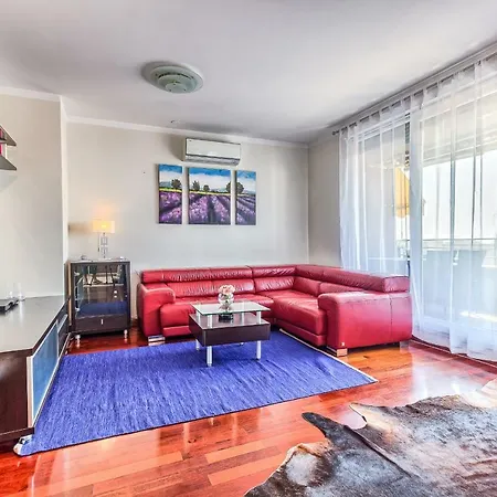 Sanny Apartment Split