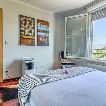 Sanny Apartment *